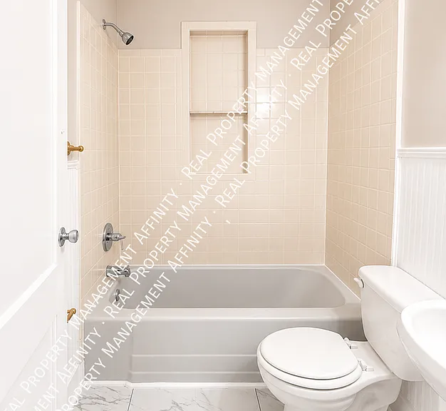 3684 Marion Ave — Photo 12