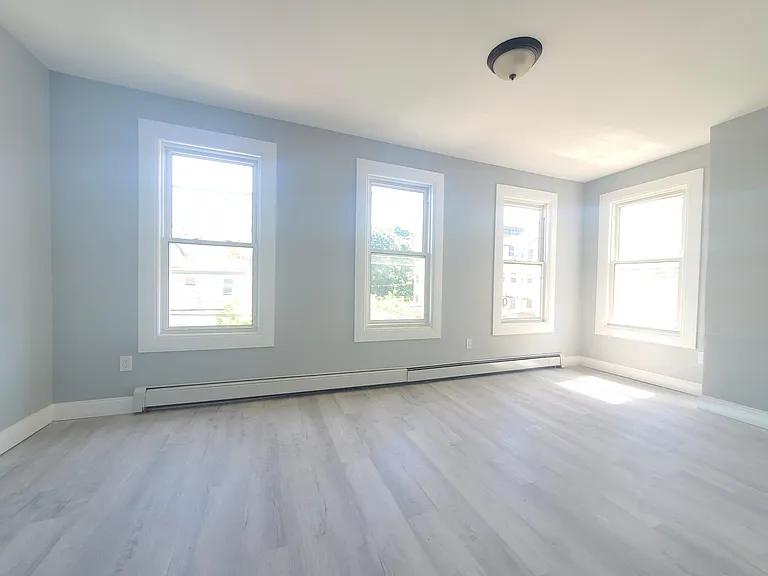 87 Dwight St #3 — Photo 3