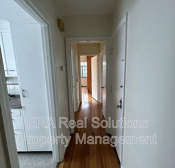 249 Loraine Ave #4 — Photo 9