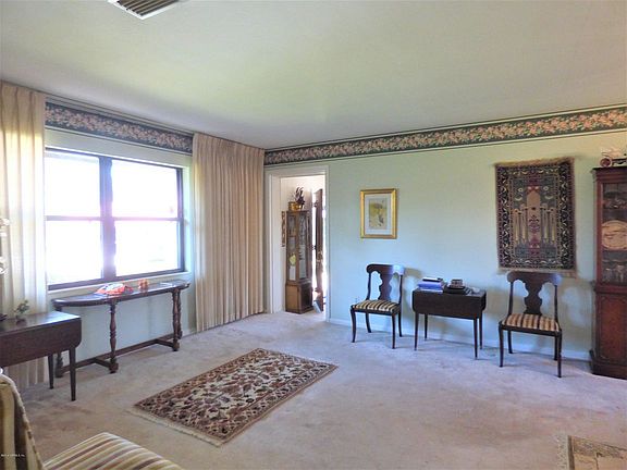 4th image of 5741 Fargo Ct