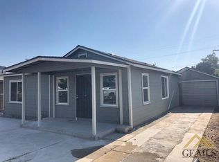 819 S Elm Rd, Earlimart, CA 93219