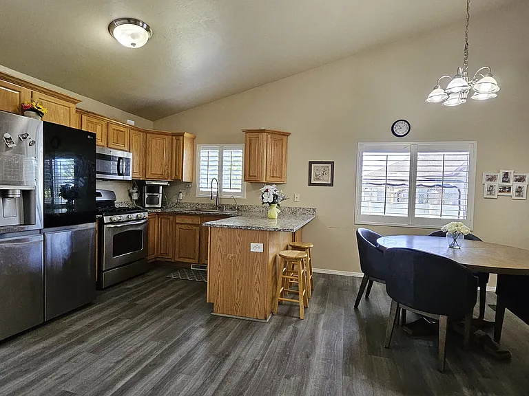 1879 W Colony Pointe Dr — Photo 10