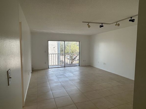 16750 NE 10th Ave APT 322
