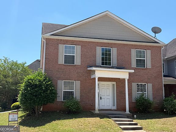 2nd image of 135 Rankin Cir