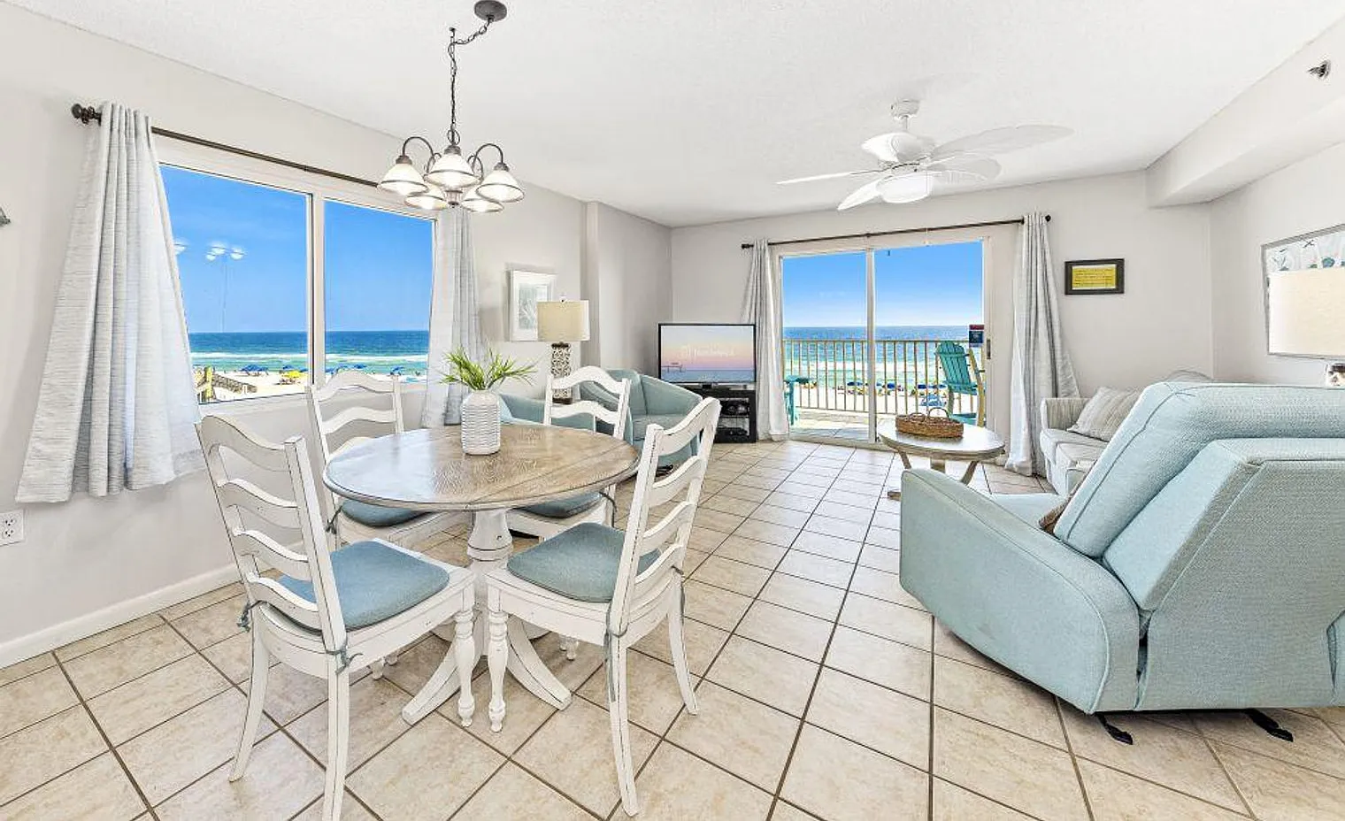 2 bed, 2.0 bath, 1291 sqft, $4,740 — Photo 1