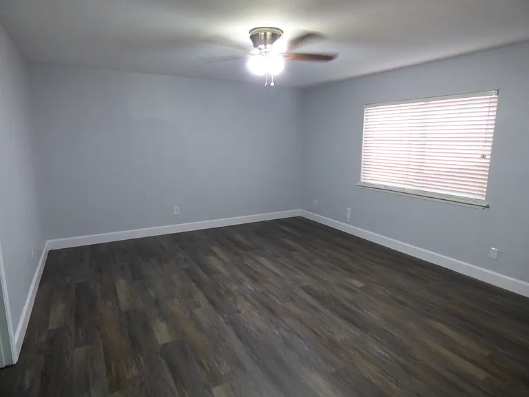 5016 Roberts Dr — Photo 15