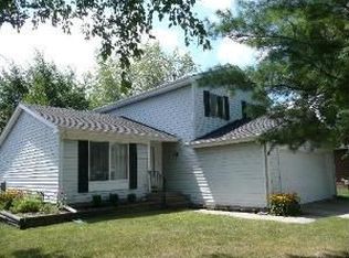 30W765 Galbreath Dr, Warrenville, IL 60555