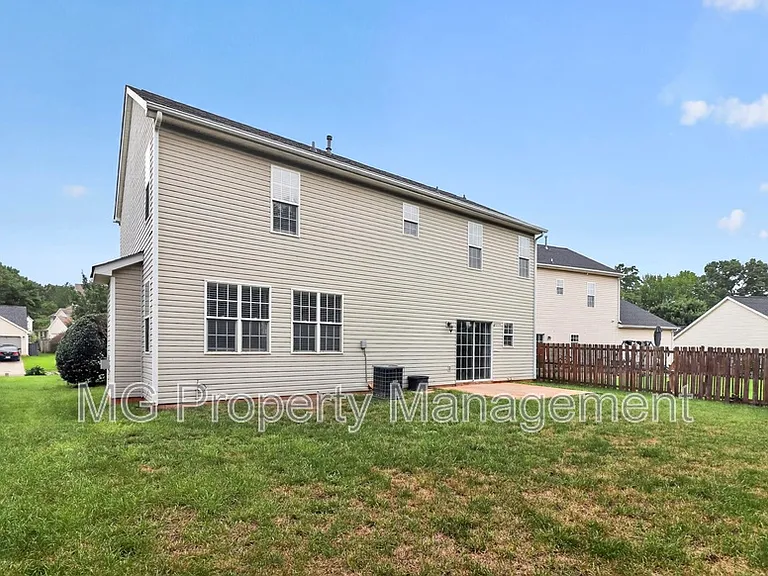16223 Circlegreen Dr — Photo 20