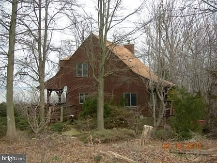 2nd image of 100 Cecil Ave