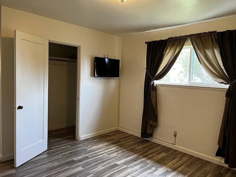 1120 Austin Way — Photo 15