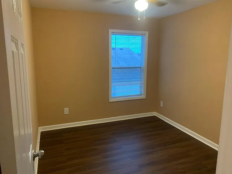2179 Executive Dr — Photo 22