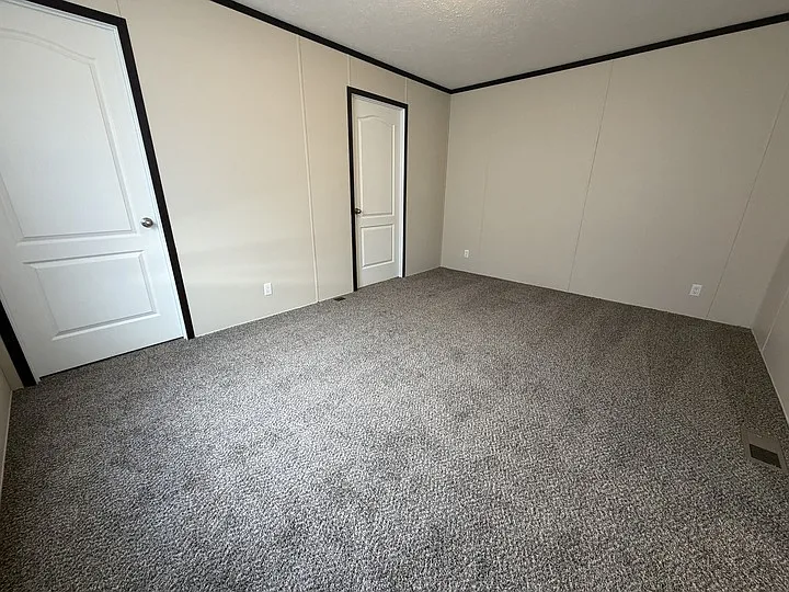 38000 Le Chateau Blvd #682 — Photo 16