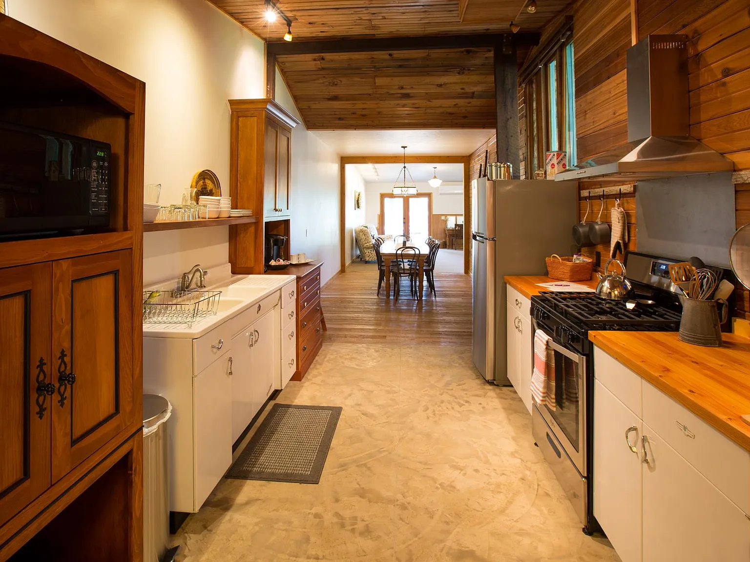 600 Three Eagle Ln — Photo 3