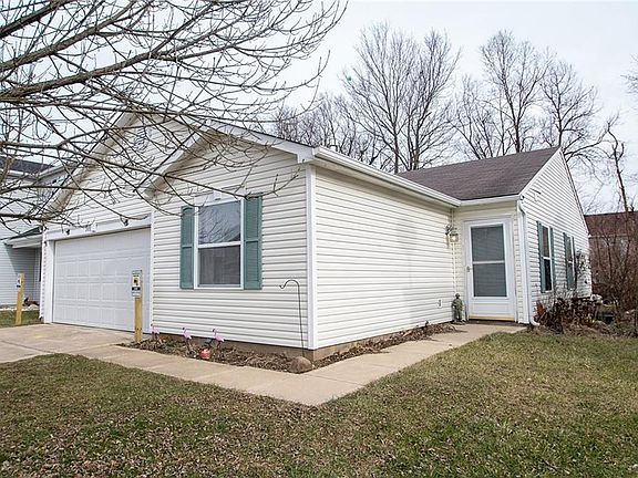 2nd image of 2033 Dutch Elm Dr