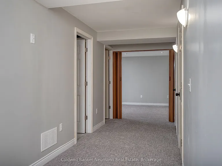 10 McGarr Dr — Photo 32