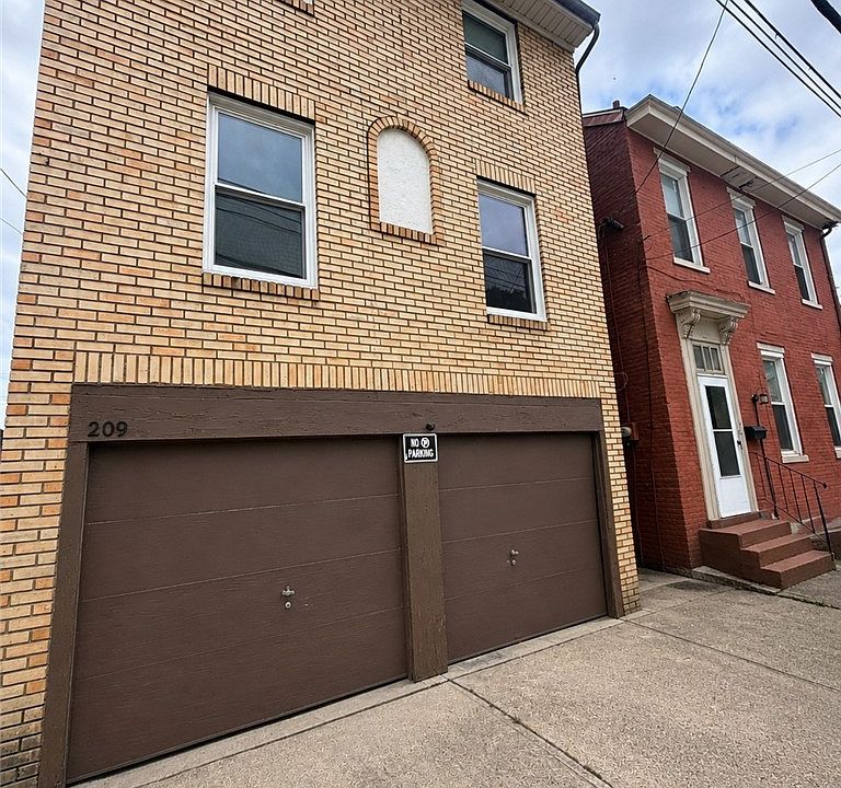 1st image of 209 Clay St