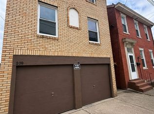 209 Clay St, Pittsburgh, PA 15215