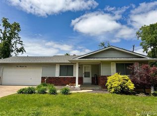 106 Jane Dr, Saint Peters, MO 63376