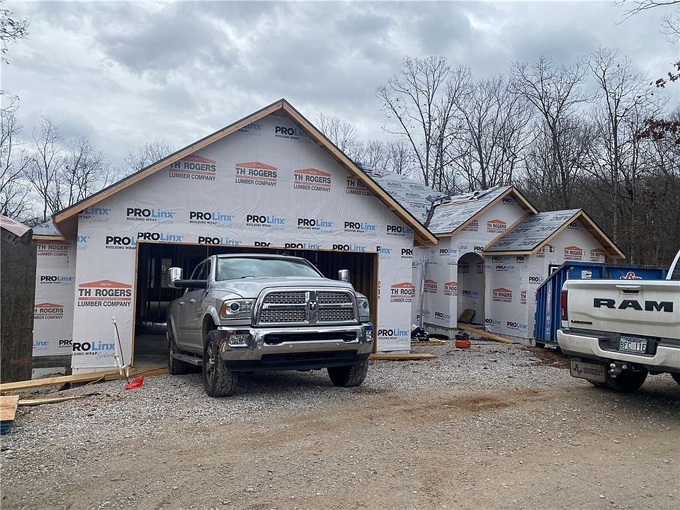 1st image of 10 Knebworth Dr