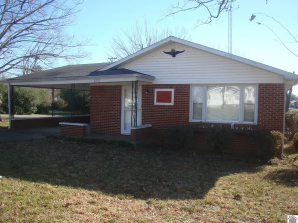 292 1st St, Cadiz, KY 42211