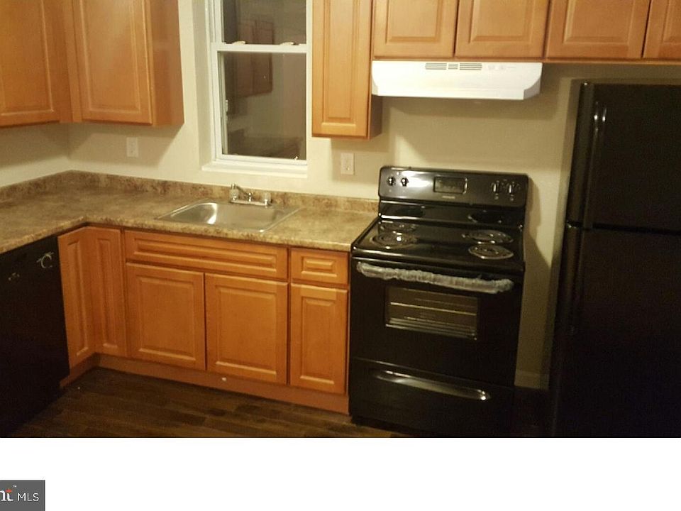 1st image of 434 S 56th St Floor 2