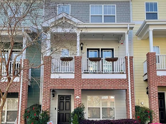 2nd image of 130 Braeside Ct
