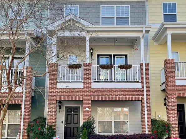 130 Braeside Ct, Cary, NC 27519
