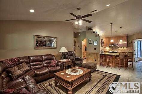 3rd image of 15 Schultz Ct #4