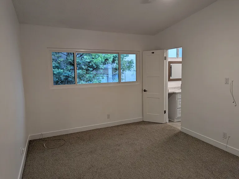 12324 Montana Ave #7 — Photo 13