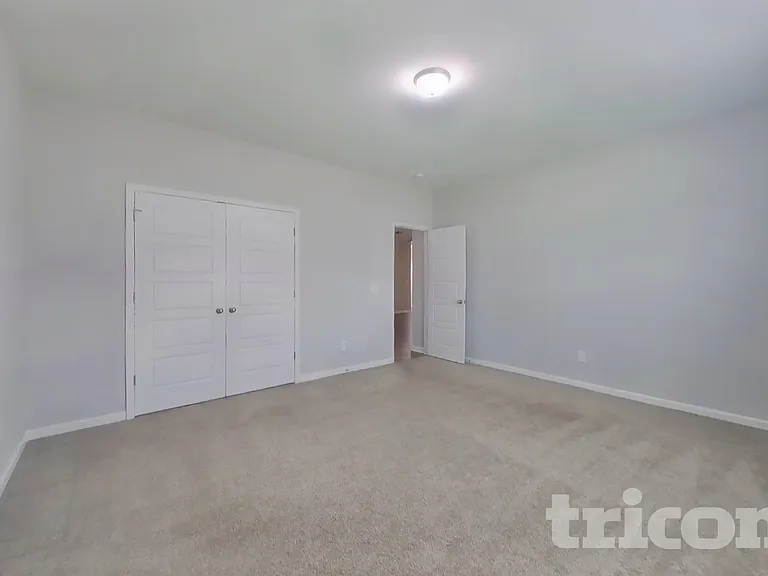 713 W Coker Way — Photo 11
