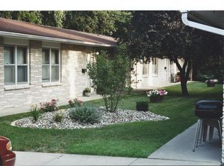 327 E 7th St #8, Ames, IA 50010
