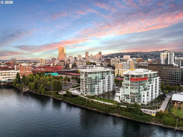 1310 NW Naito Pkwy Unit 901, Portland, OR 97209