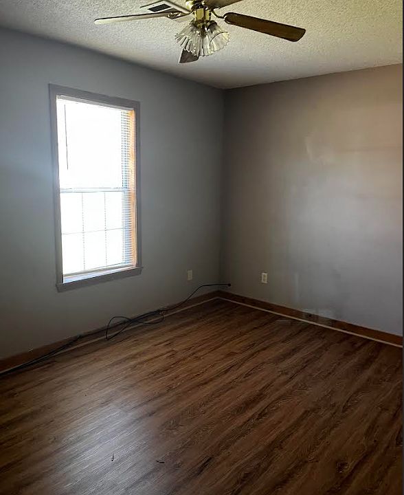 2nd image of 8 Private Road 4080