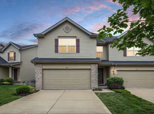 641 Country Heights Dr, Lake Saint Louis, MO 63367