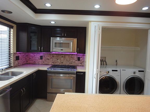 Remodeled Kithen with all appliances & washer/dryer