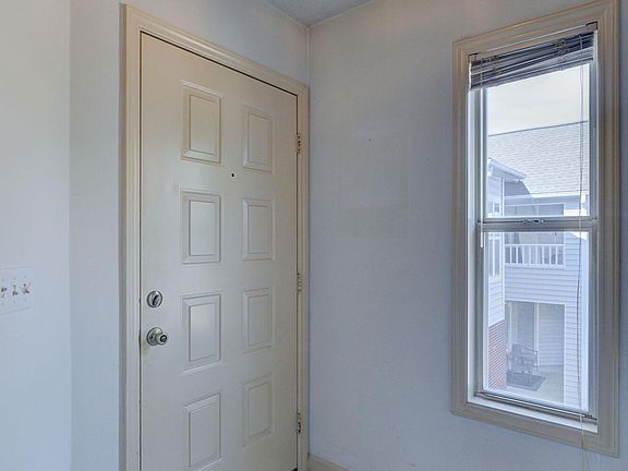 5th image of 4103 Breezewood Dr APT 203