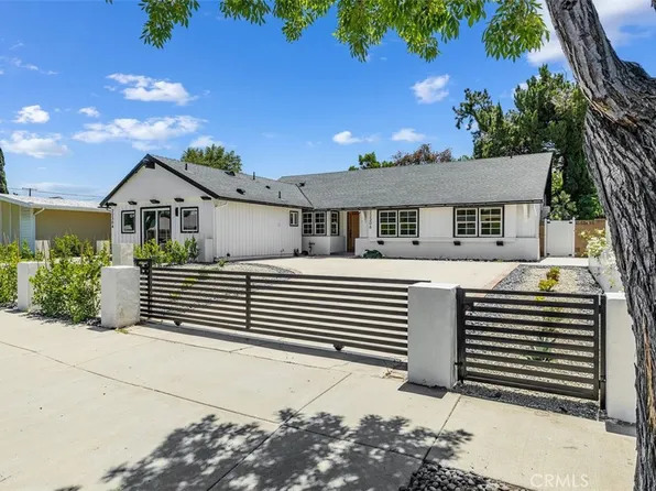 22306 Marlin Pl, Canoga Park, CA 91303