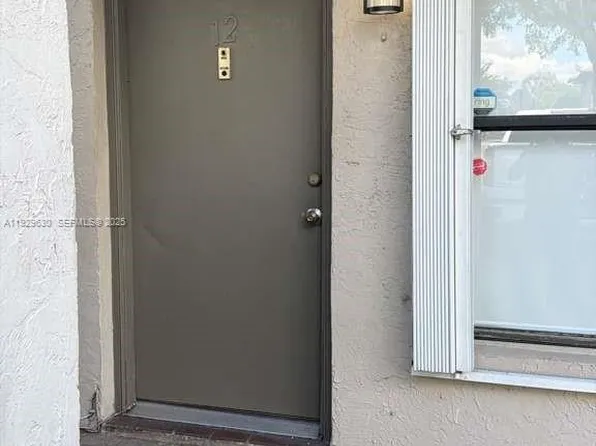 15312 SW 72nd St #21-12, Miami, FL 33193