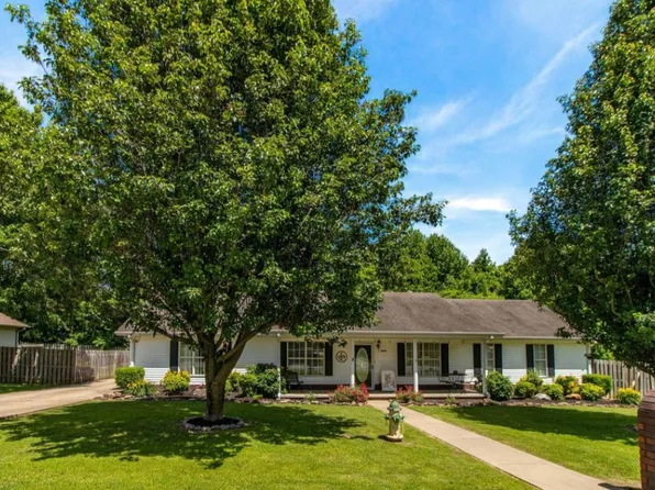 2609 S 17th St, Paragould, AR 72450