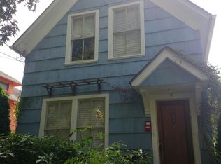 947 30th Ave, Seattle, WA 98122