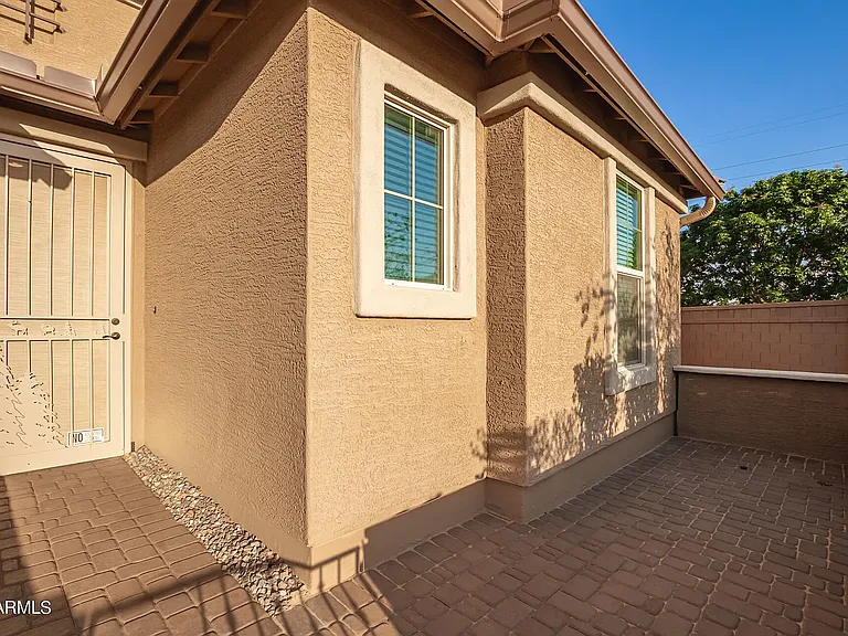 3161 S 183rd Dr — Photo 7
