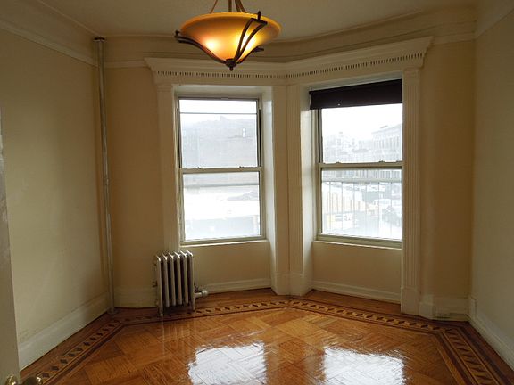 2nd image of 1528 Bedford Ave APT 3B