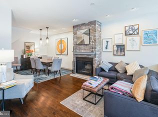 3 Willings Alley Mews, Philadelphia, PA 19106