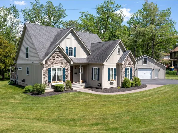 40 Fisk Pl, Avon, NY 14414