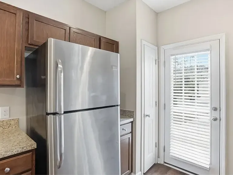 415 Olde Ivey Sq — Photo 7
