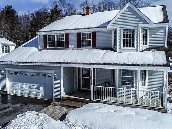 3rd image of 32 Rosewood Dr