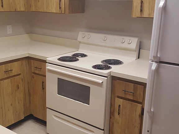 2nd image of 3238 Bloomingdale Villas Ct