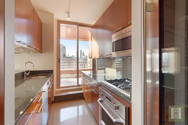 Sold by Halstead Real Estate | media 2