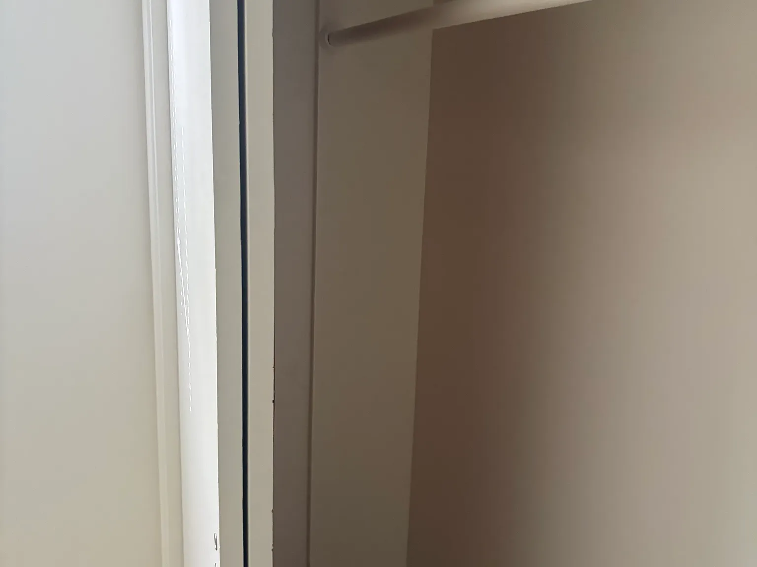 1 bed, 450 sqft, $1,900 — Photo 4