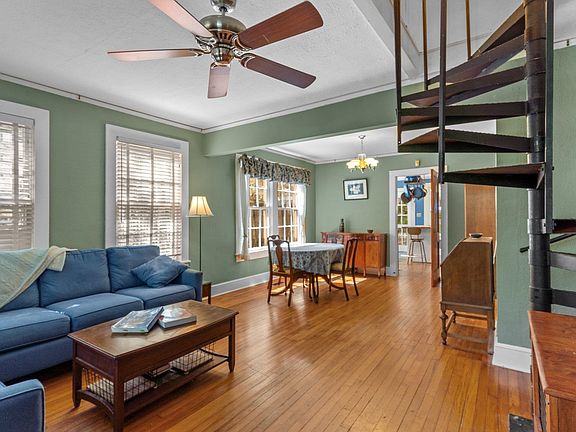 5th image of 542 E Georgia St